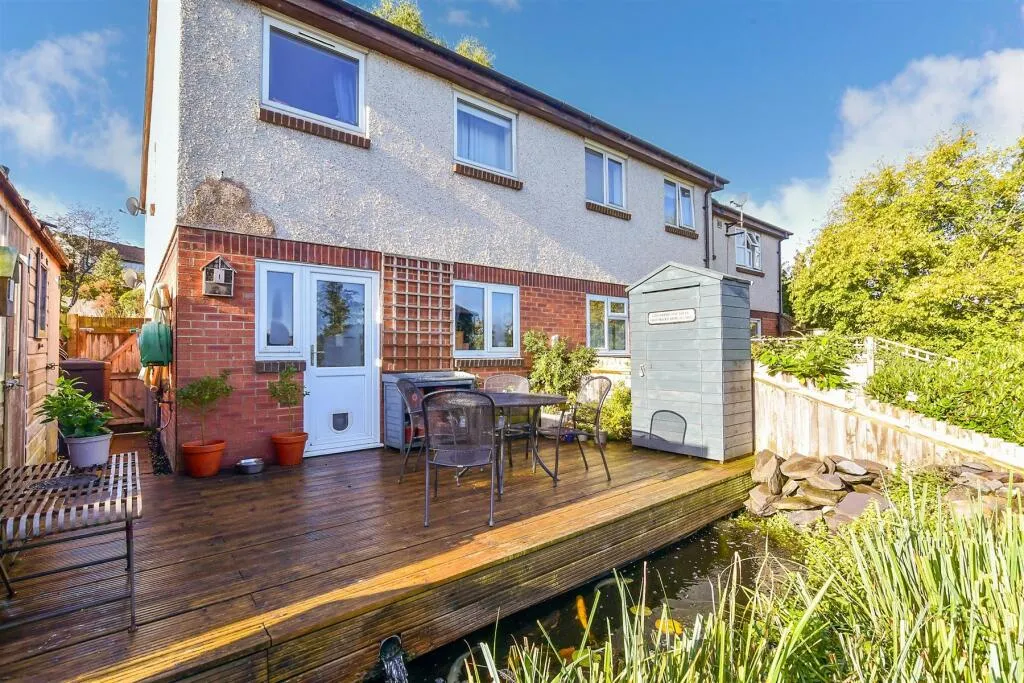 1 bed Maisonette