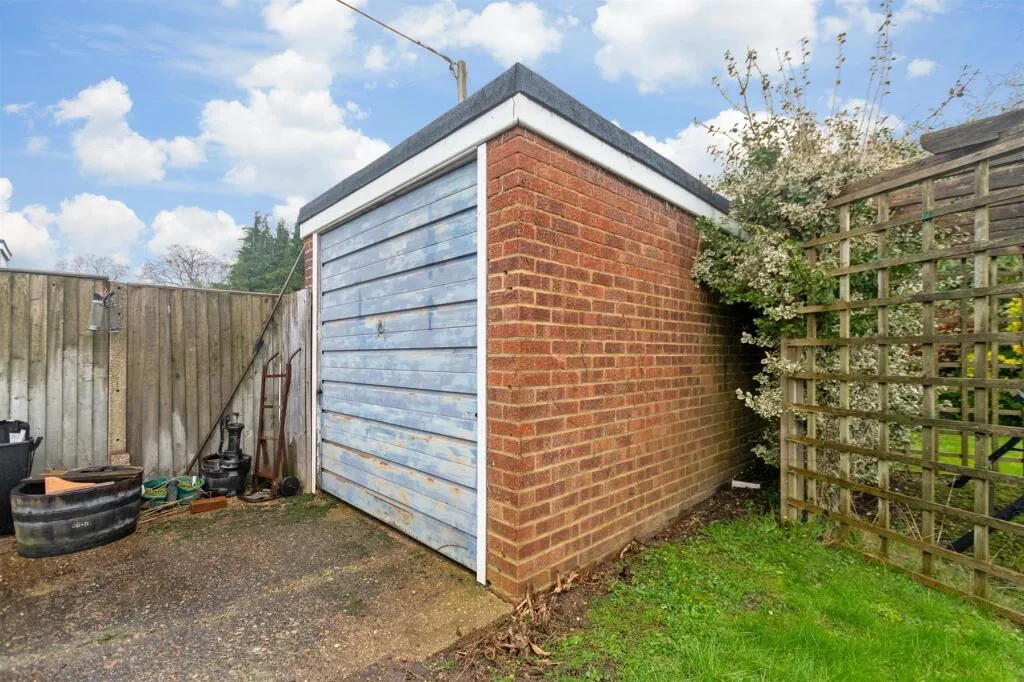 3 bed Detached Bungalow