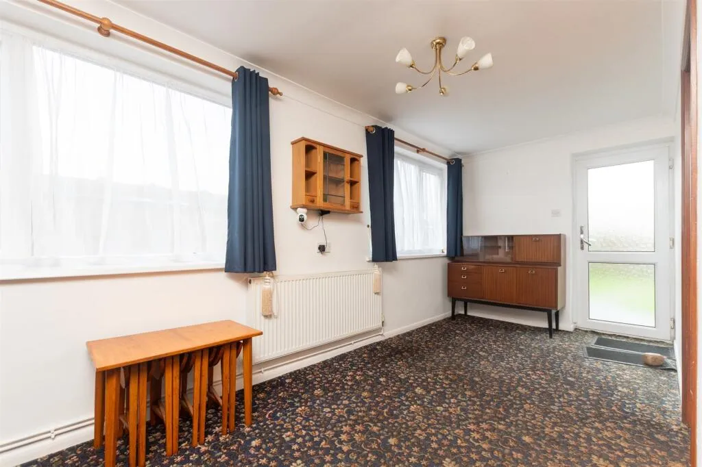 3 bed Detached Bungalow