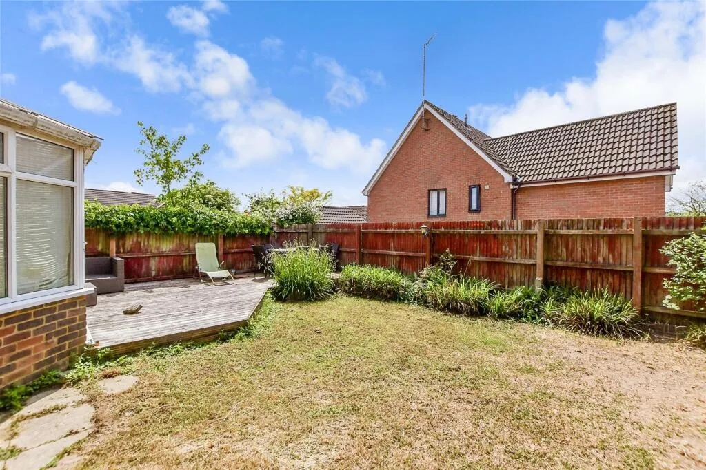 4 bed Detached