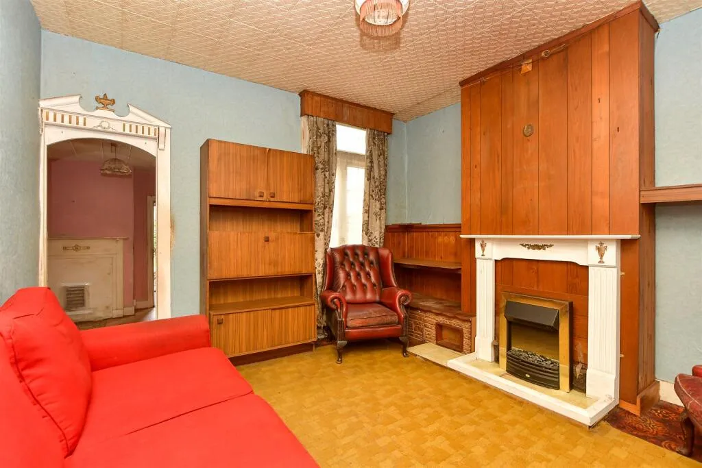 3 bed Link Detached House