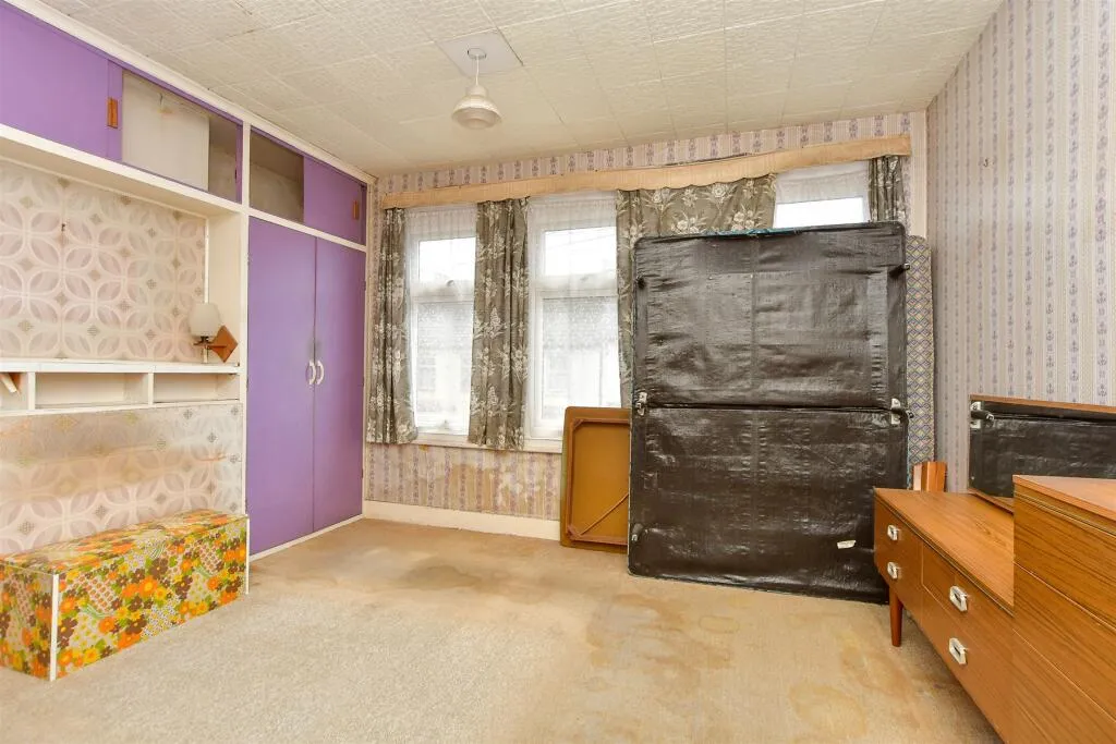 3 bed Link Detached House