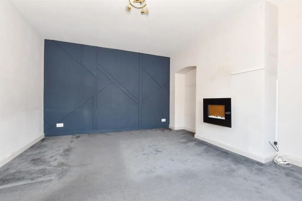 3 bed Terraced
