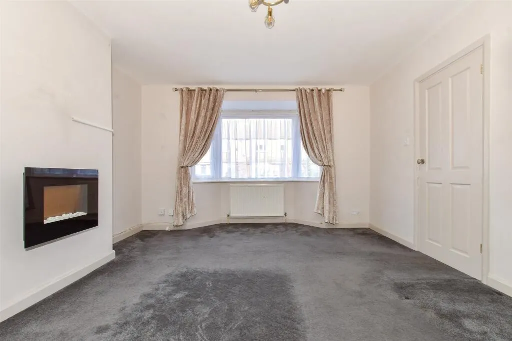 3 bed Terraced