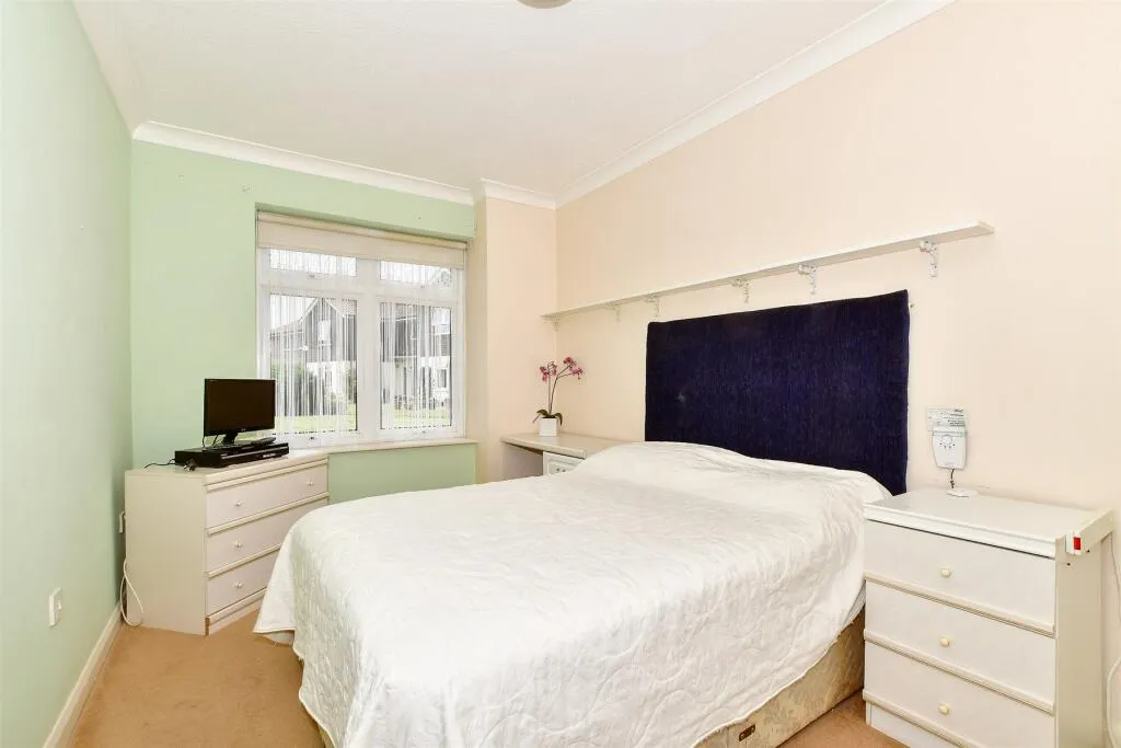 1 bed Apartment