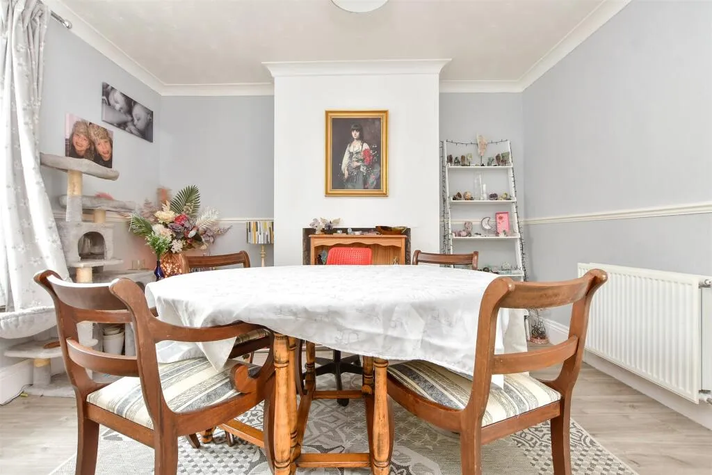 3 bed Detached