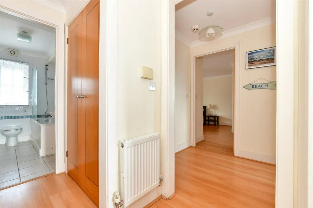 2 bed Apartment