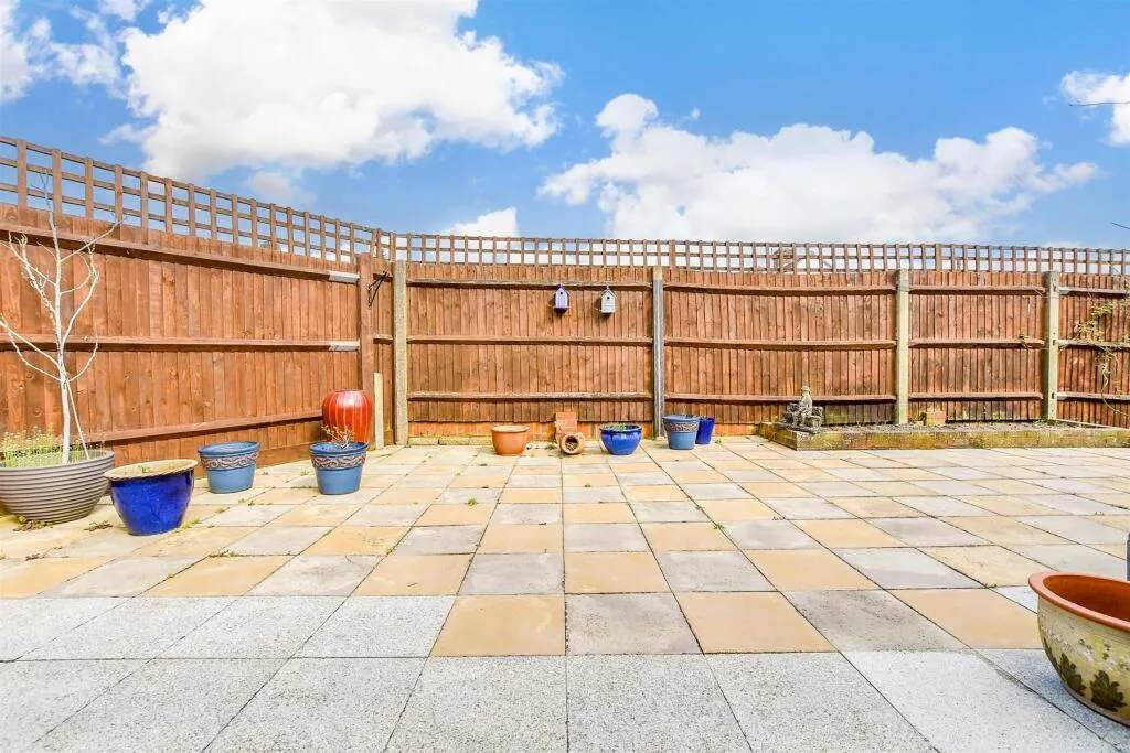2 bed Detached Bungalow