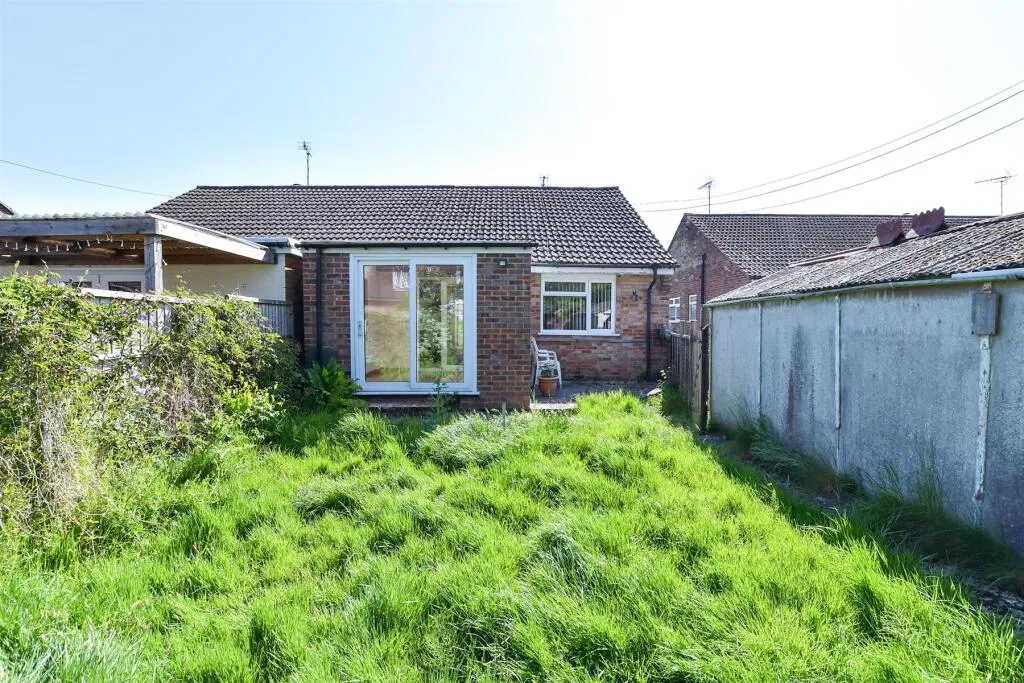 2 bed Bungalow