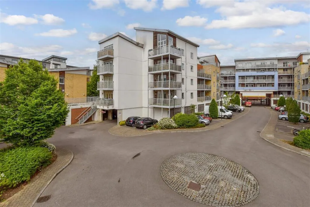 2 bed Apartment
