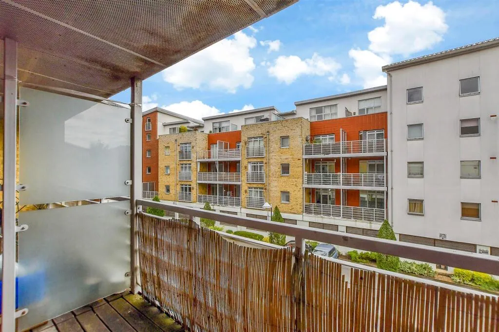 2 bed Apartment