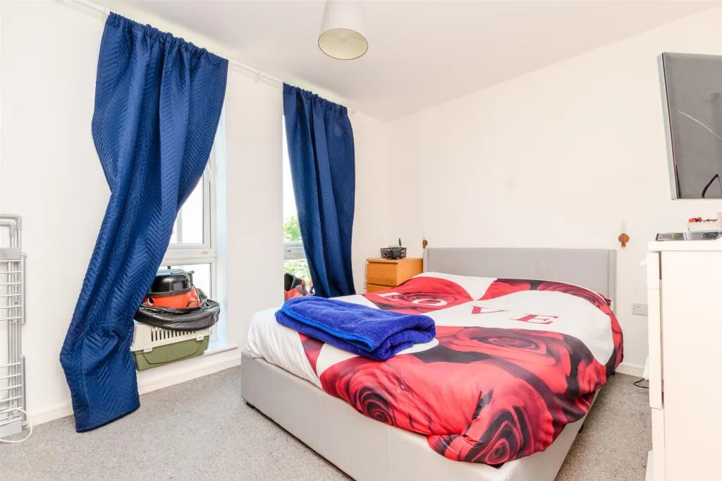 1 bed Apartment