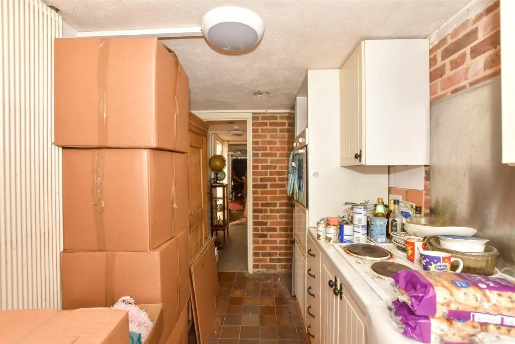 4 bed Terraced