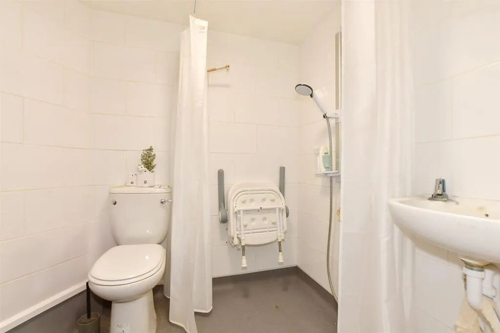 4 bed Terraced