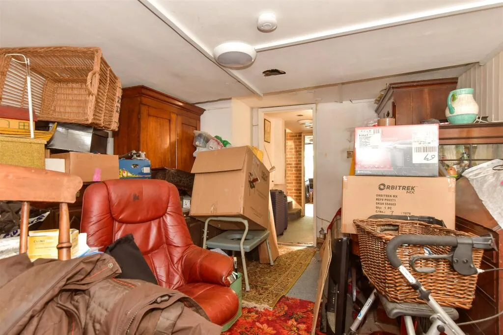 4 bed Terraced