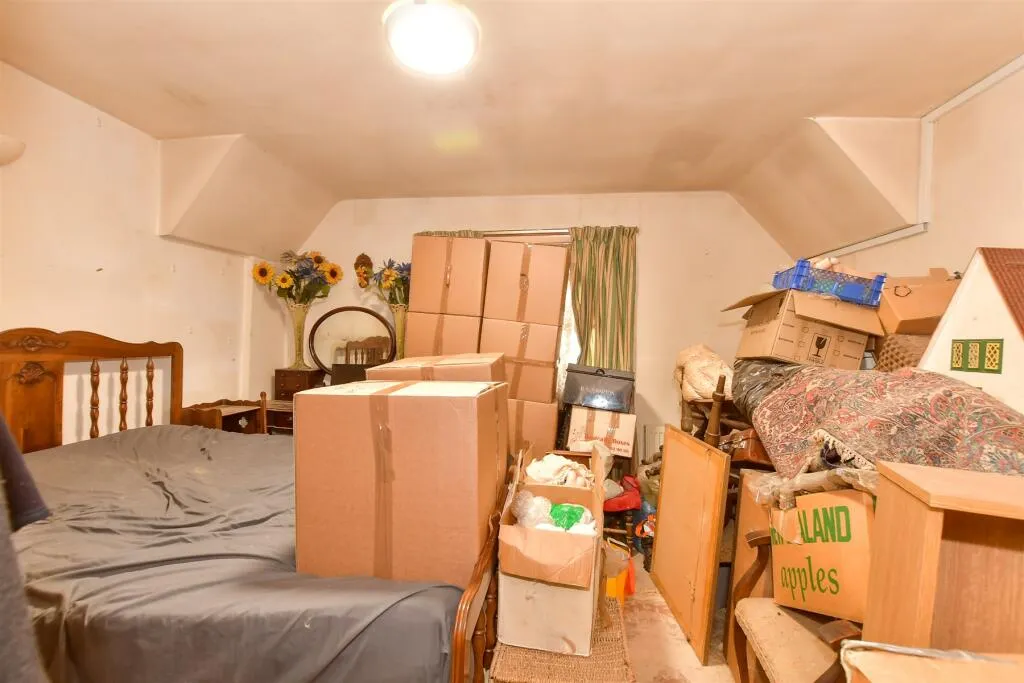 4 bed Terraced