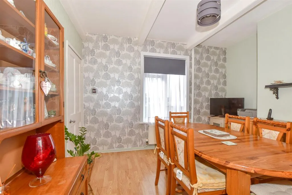 3 bed Terraced