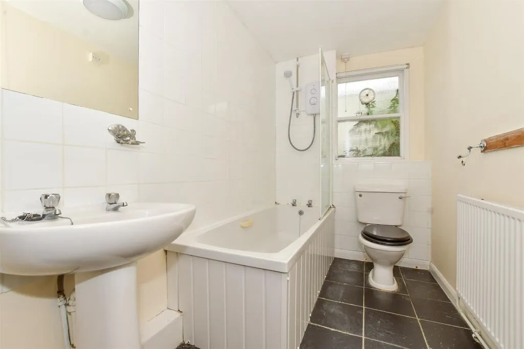 3 bed Terraced