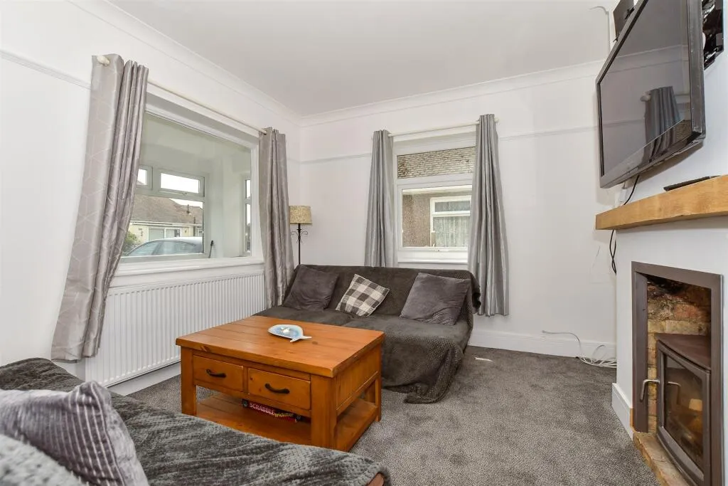 2 bed Detached Bungalow