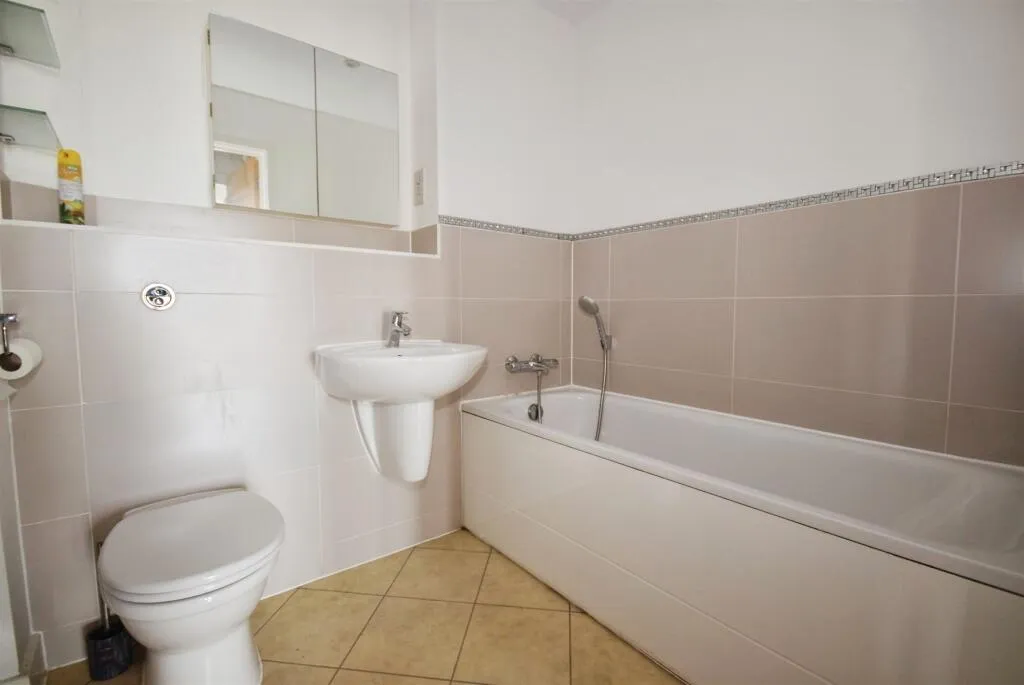 1 bed Apartment