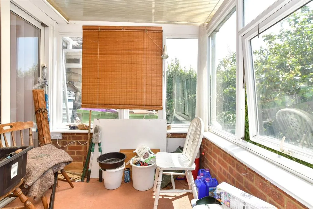 2 bed Detached Bungalow