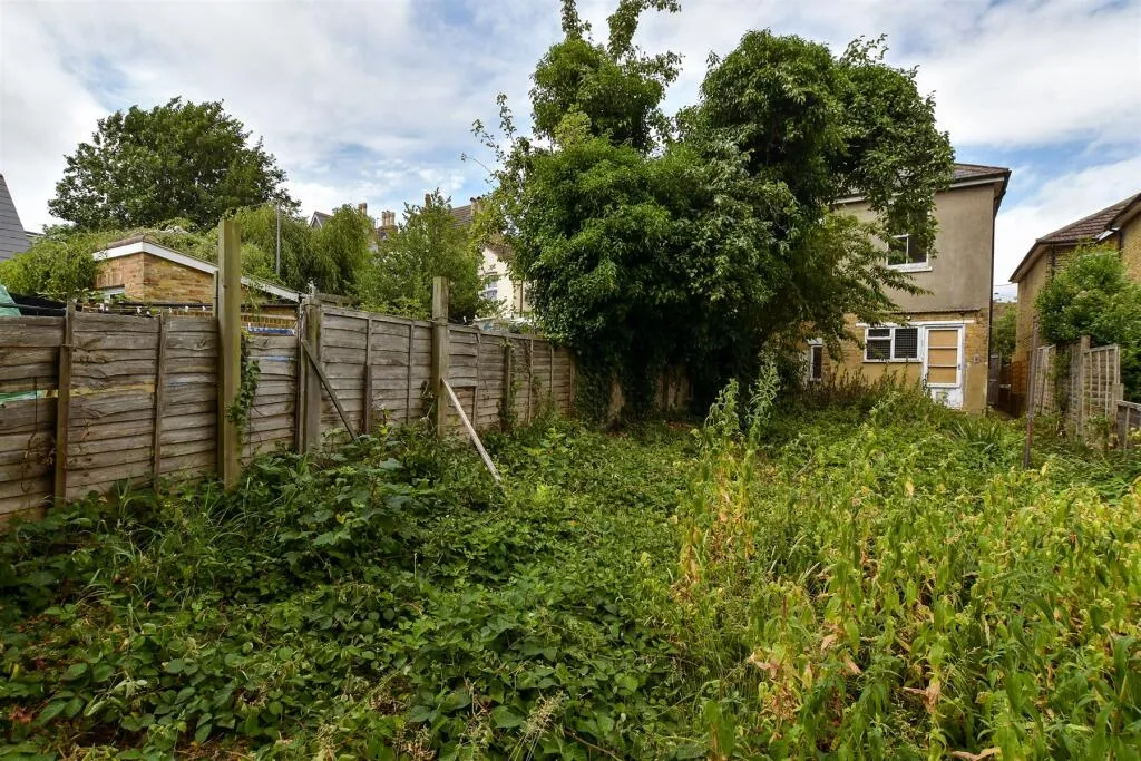 3 bed Semi-Detached
