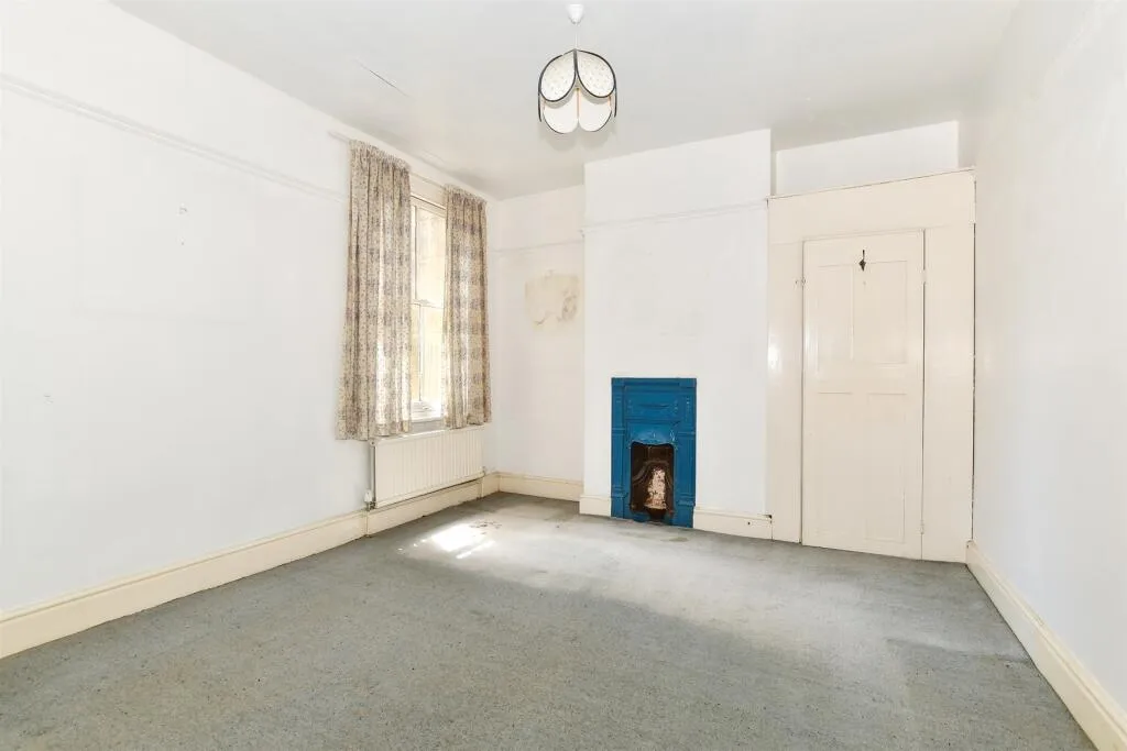 3 bed Semi-Detached