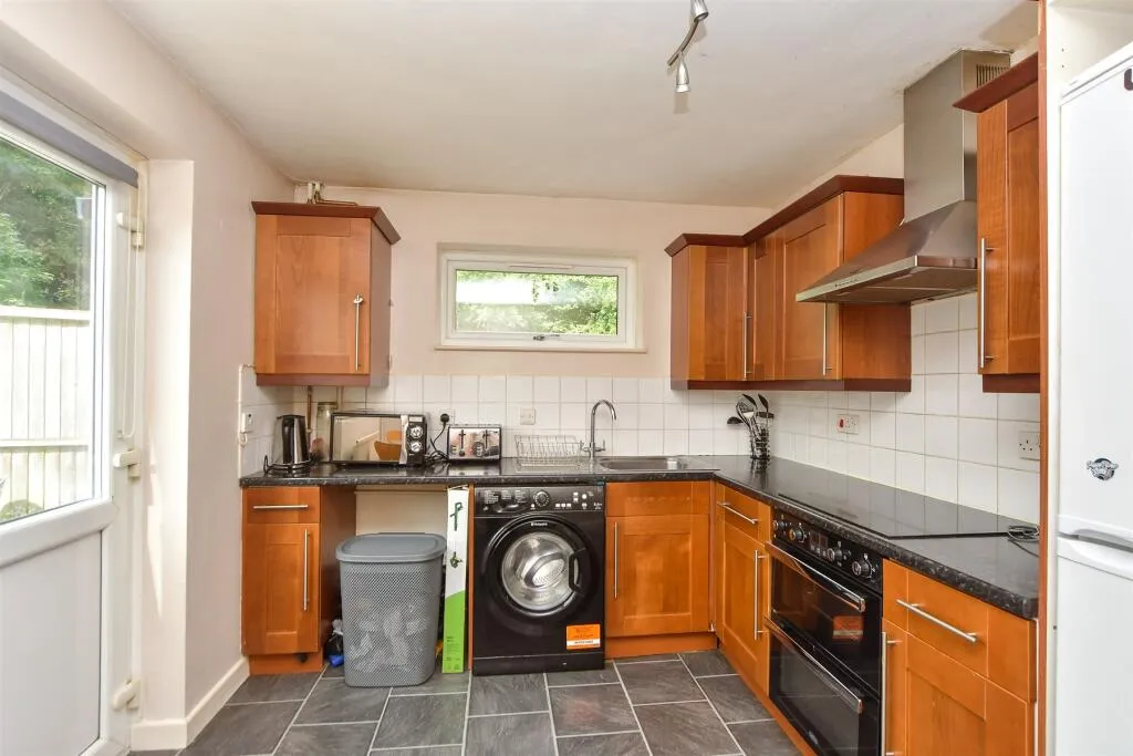 2 bed End of Terrace