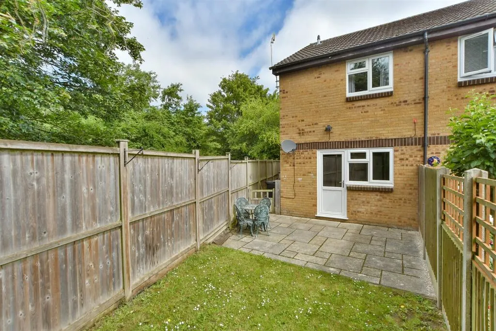2 bed End of Terrace