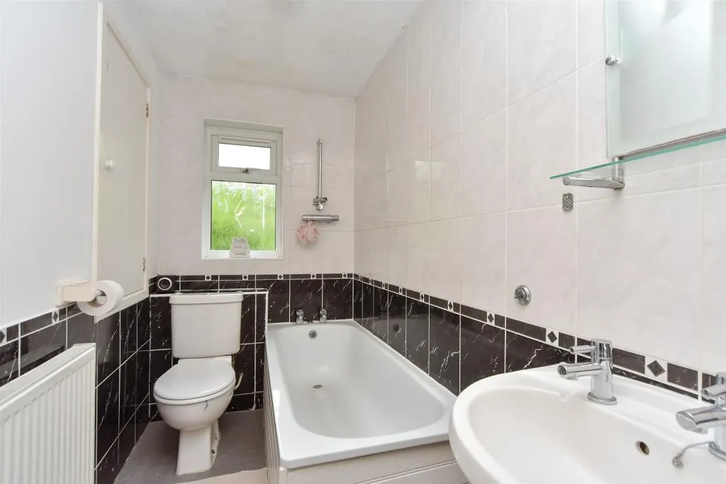 2 bed End of Terrace
