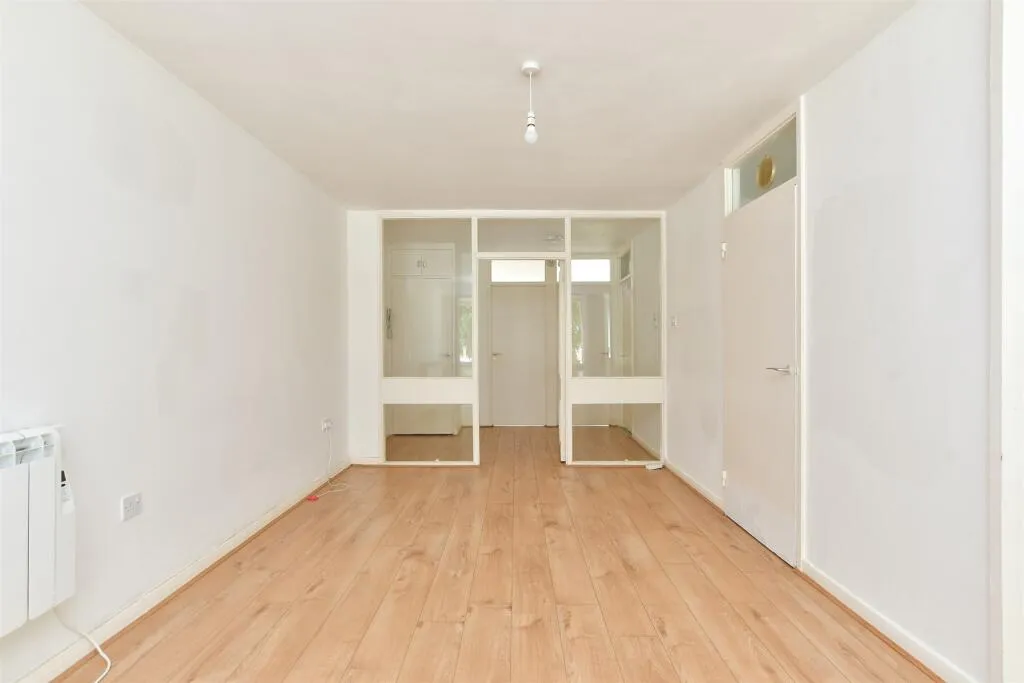 2 bed Apartment