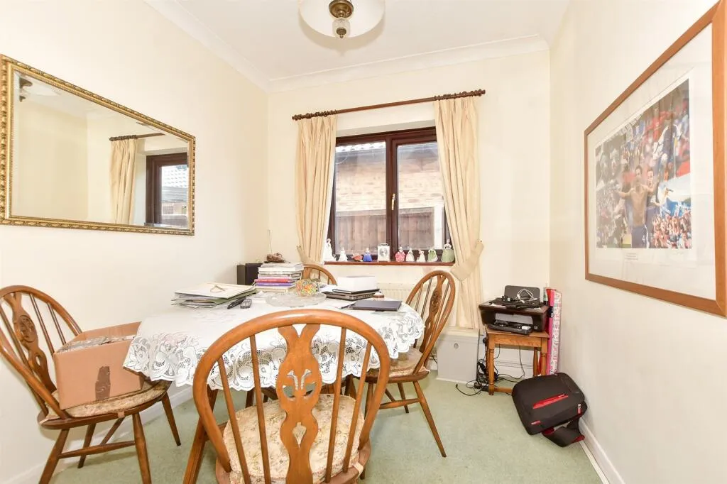 3 bed Detached Bungalow