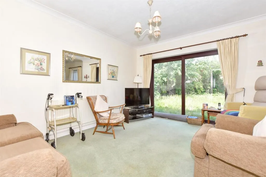 3 bed Detached Bungalow