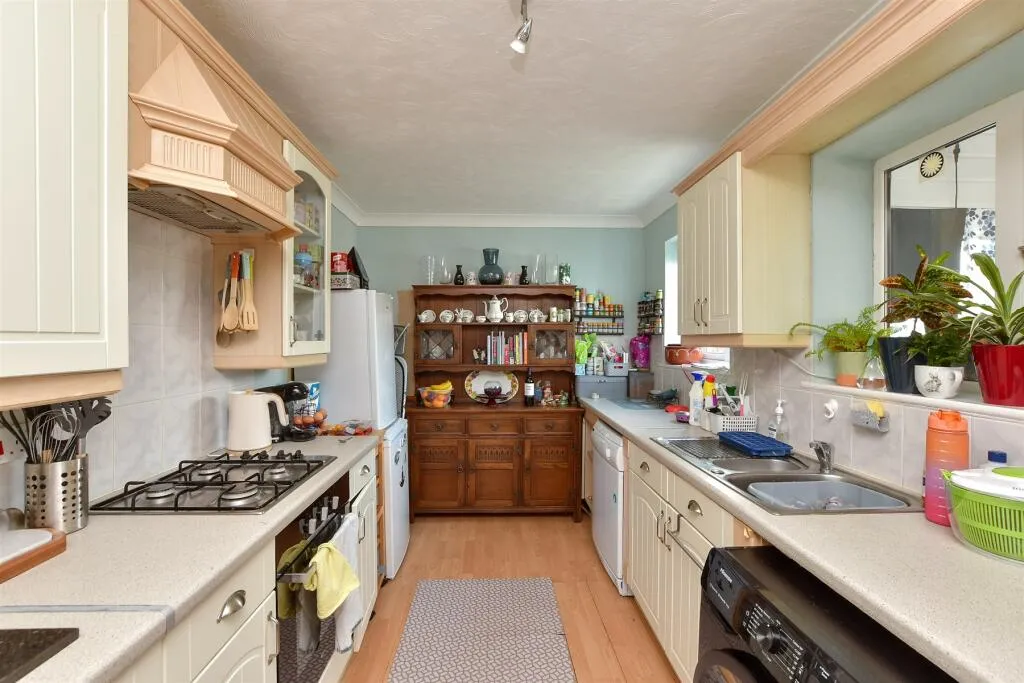 2 bed End of Terrace