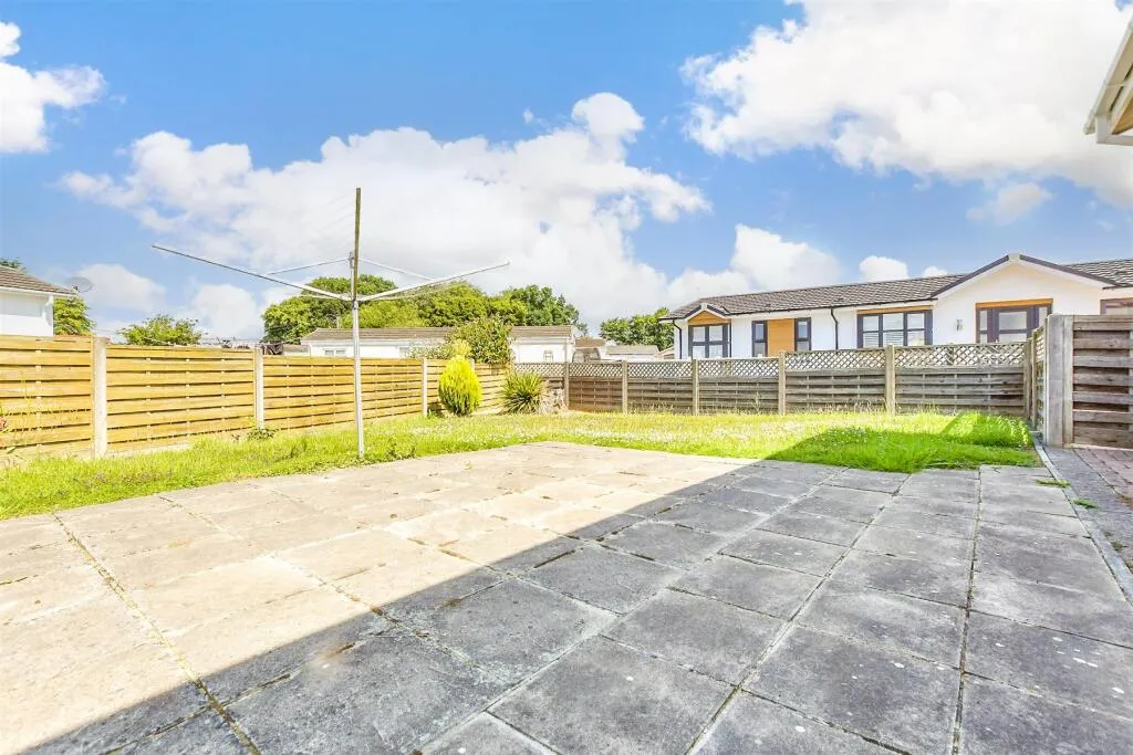 2 bed Park Home