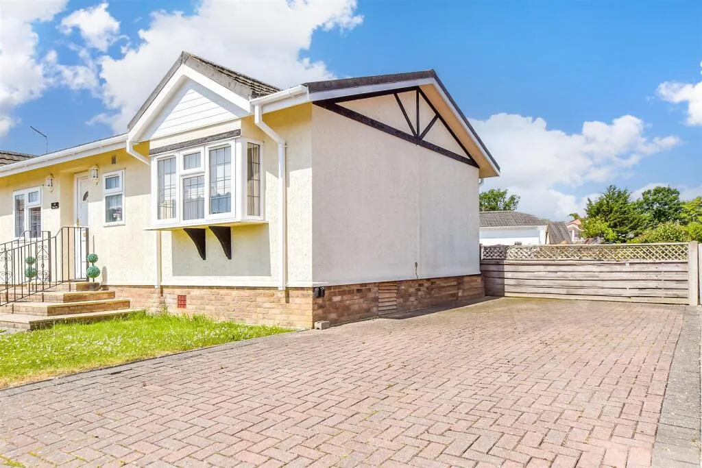 2 bed Park Home