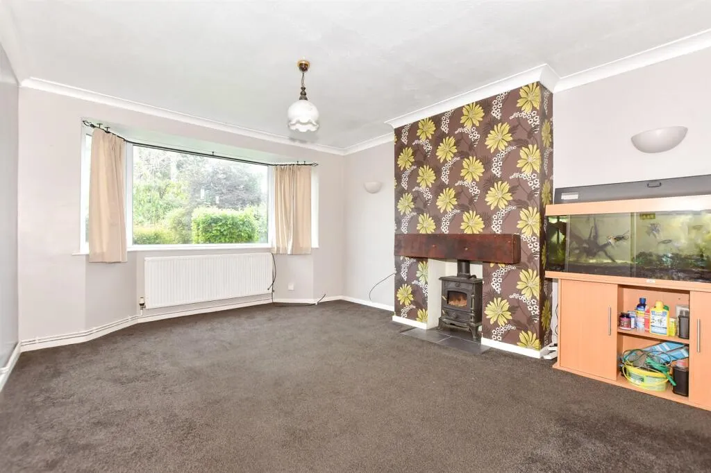 2 bed Semi-Detached Bungalow