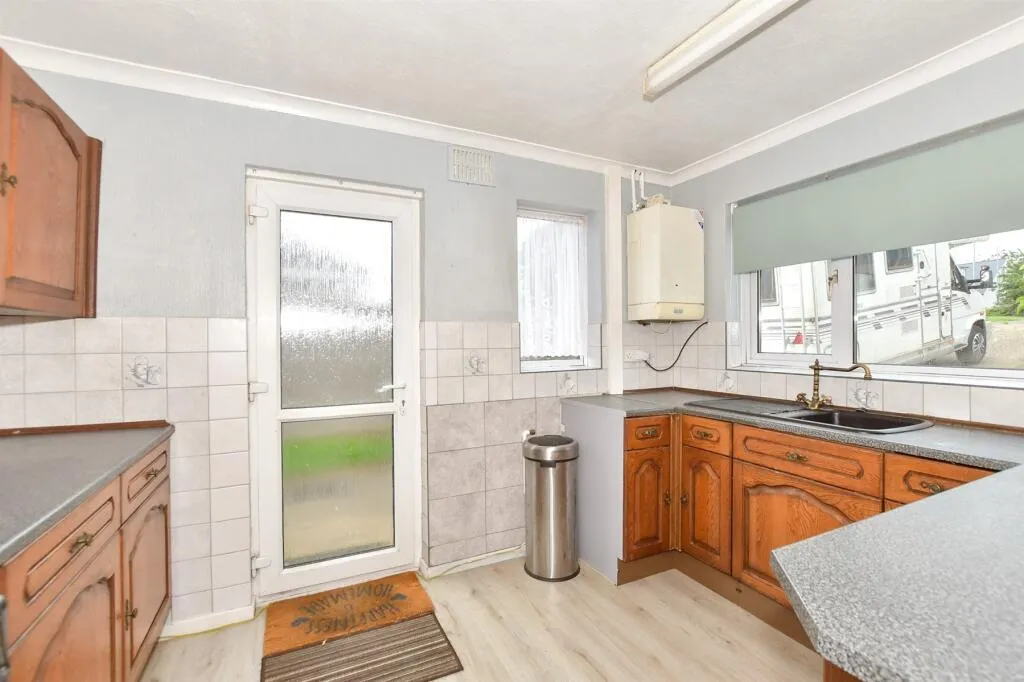 2 bed Semi-Detached Bungalow