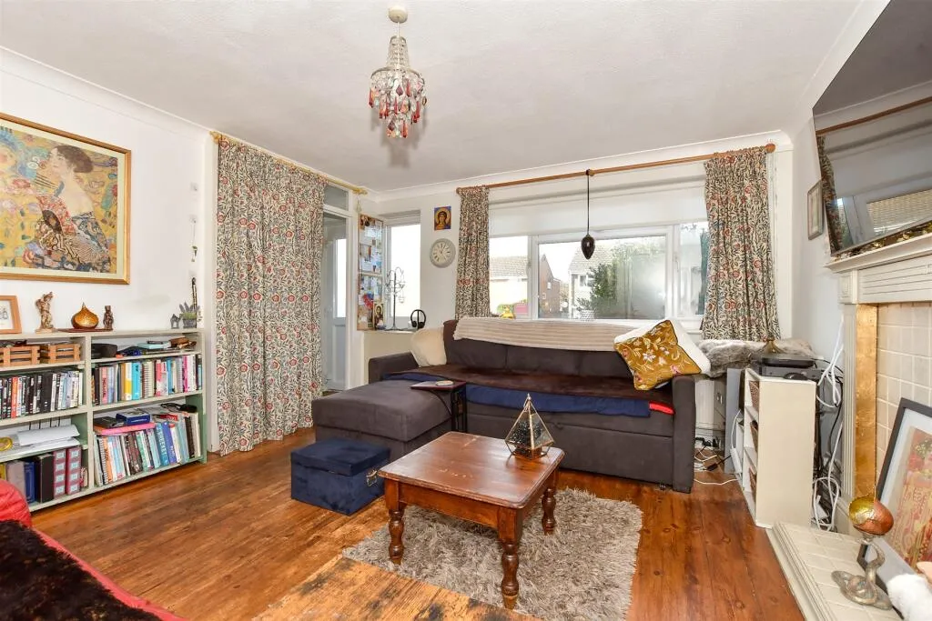 3 bed Semi-Detached