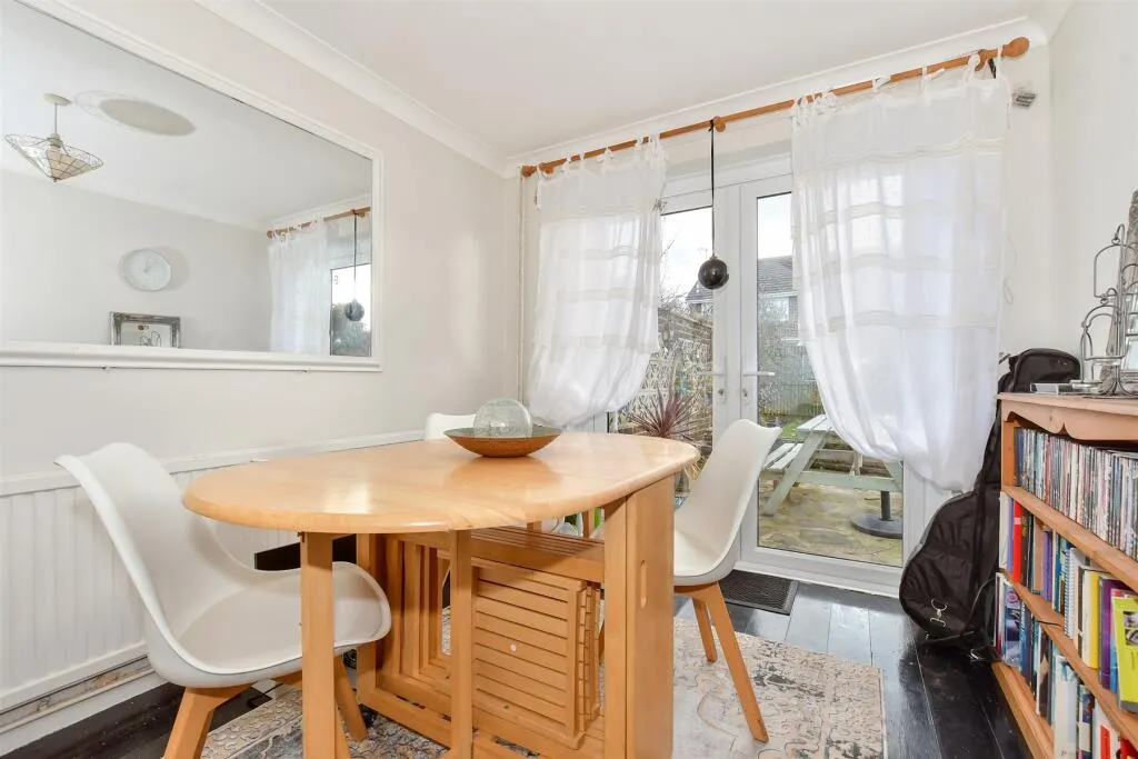 3 bed Semi-Detached