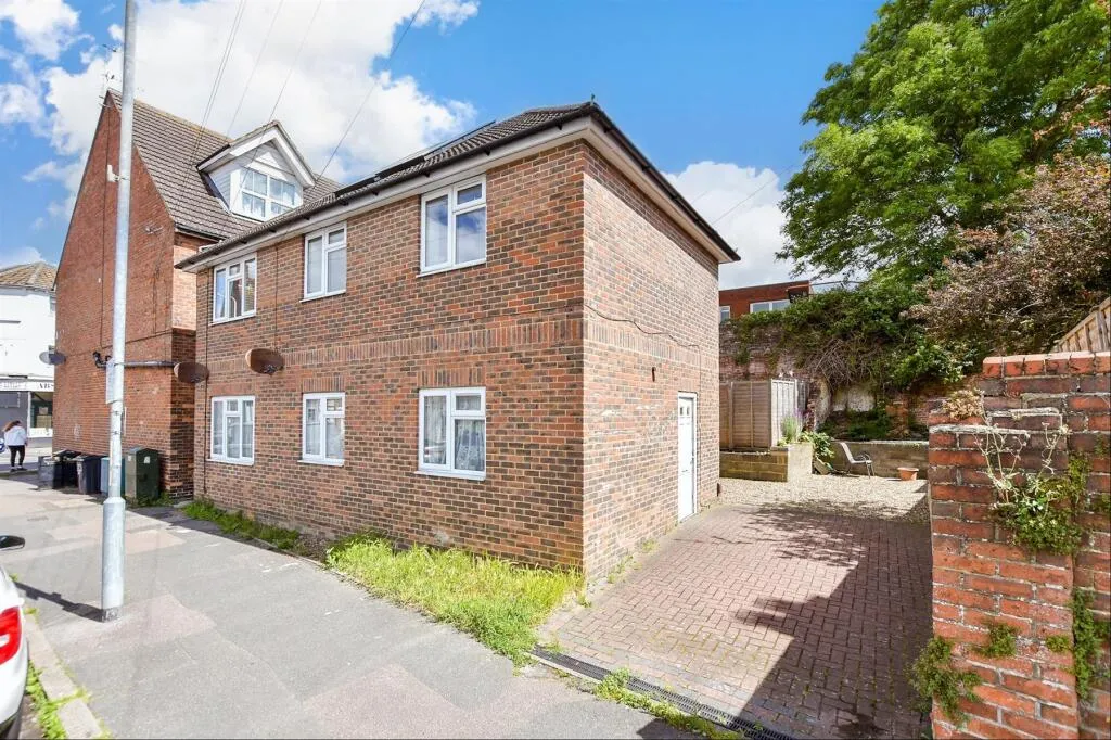 2 bed Apartment
