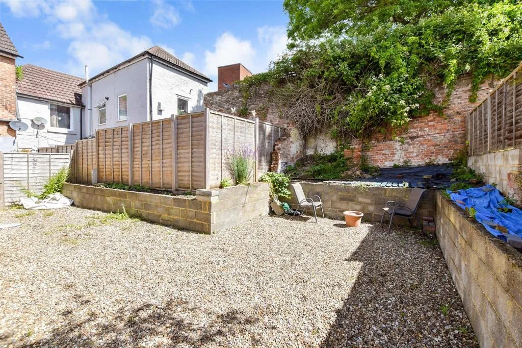 2 bed Apartment
