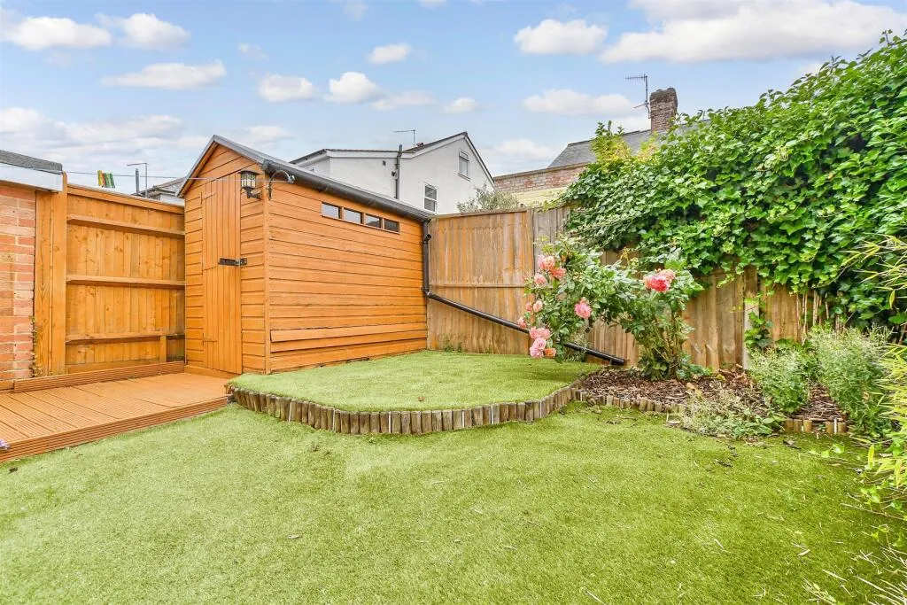 2 bed Semi-Detached