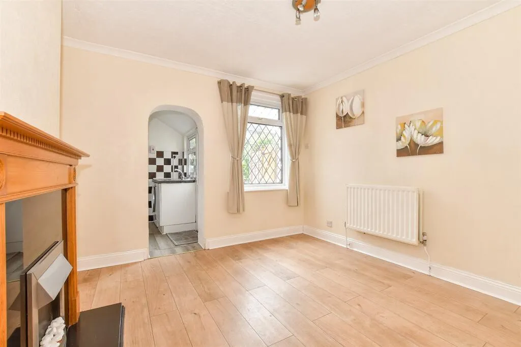 2 bed Semi-Detached