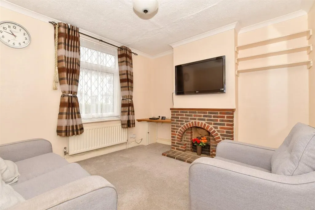 2 bed Semi-Detached