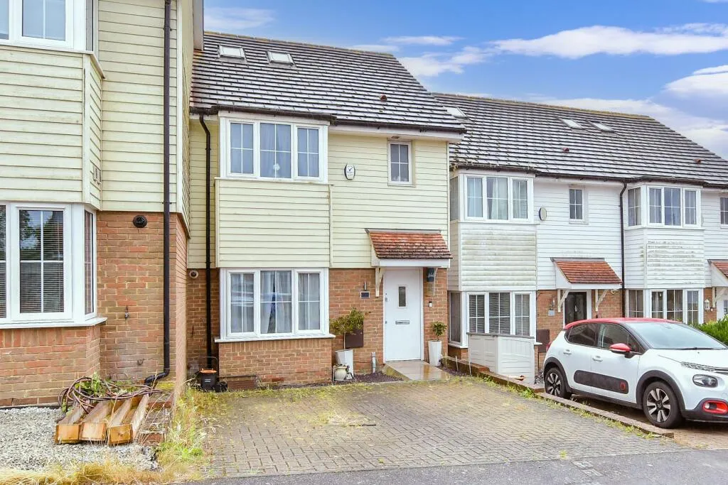 4 bed Terraced