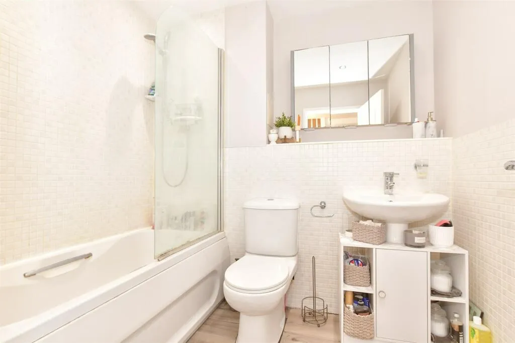 4 bed Terraced