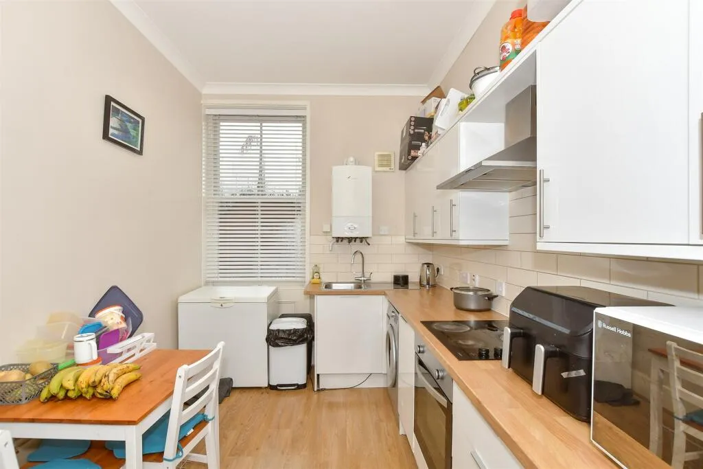 2 bed Apartment