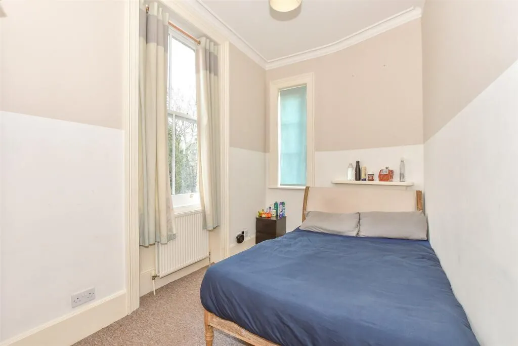 2 bed Apartment