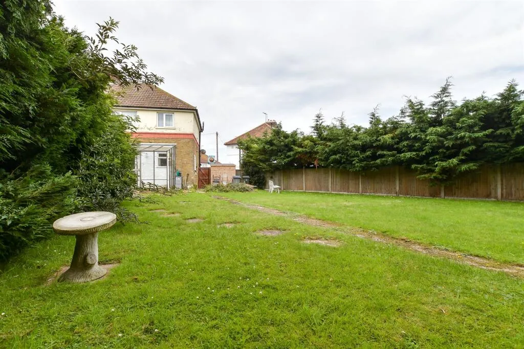 3 bed Semi-Detached